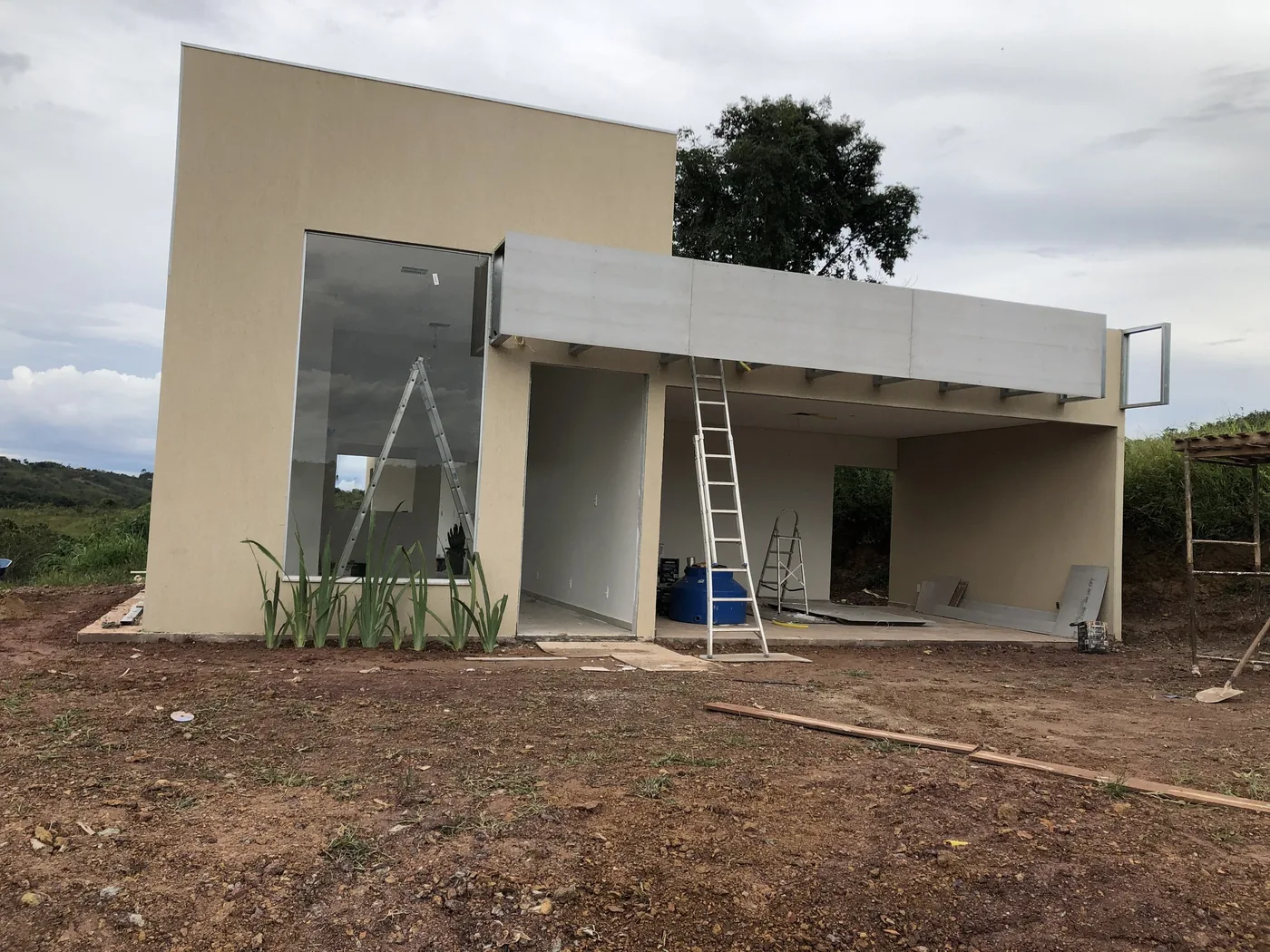 Fachada concluída de residência em Steel Frame